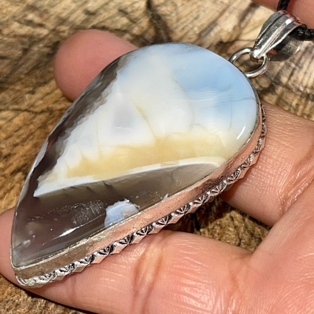 Oweyhee Opal Pendant 2 7/8”